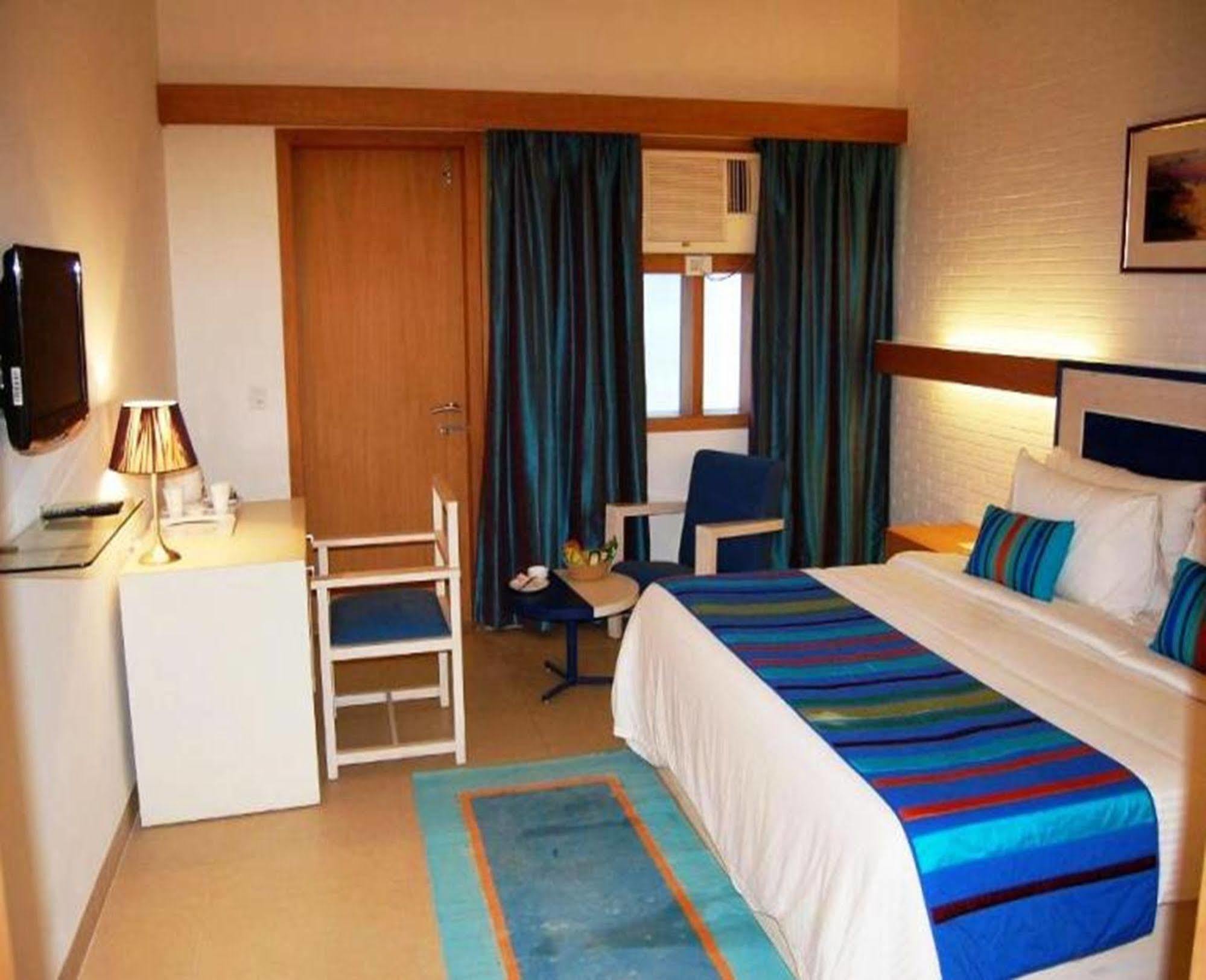 Peerles Sarovar Portico Port Blair Ngoại thất bức ảnh